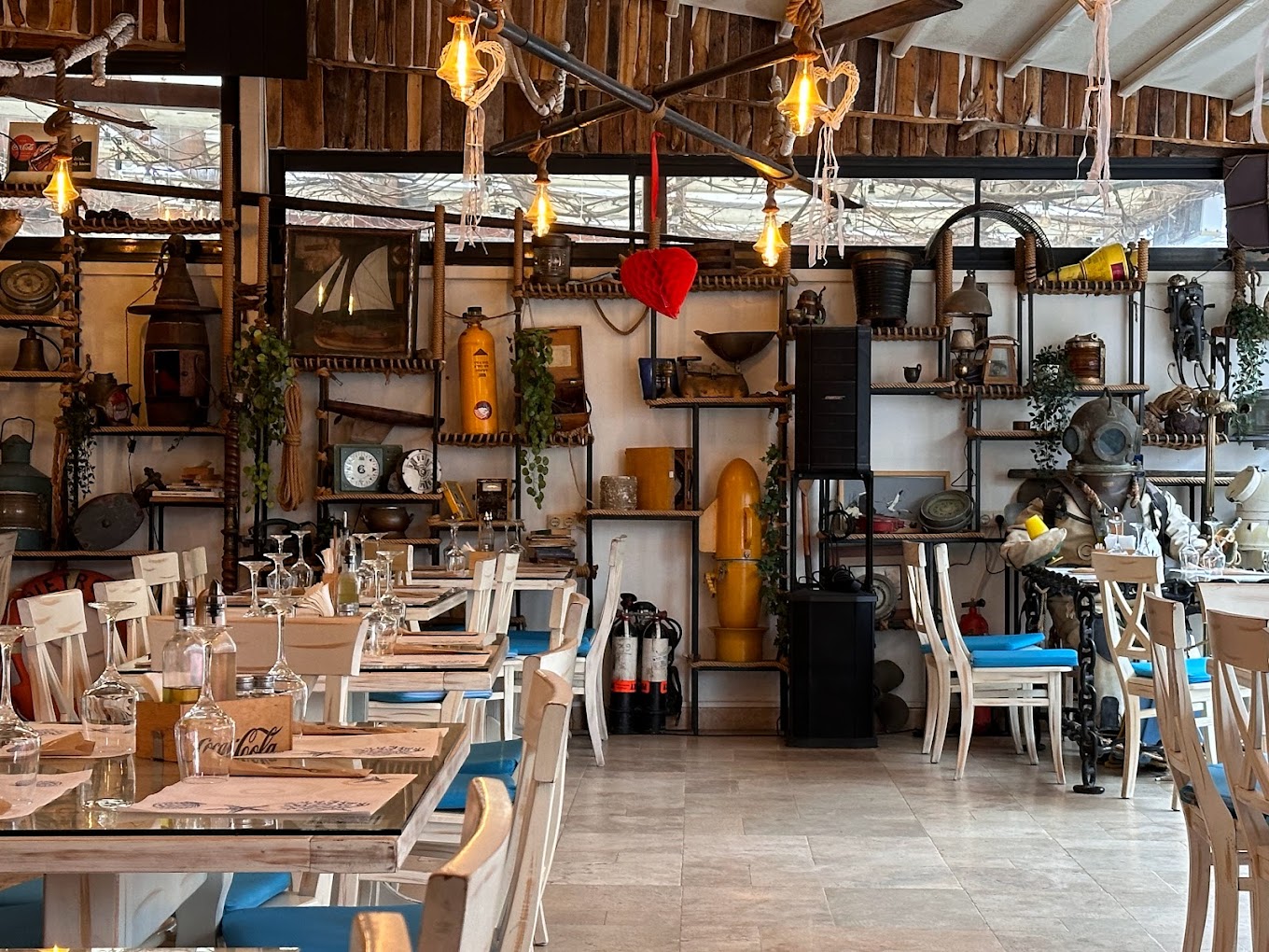 Restaurant Terasa cu Ancore